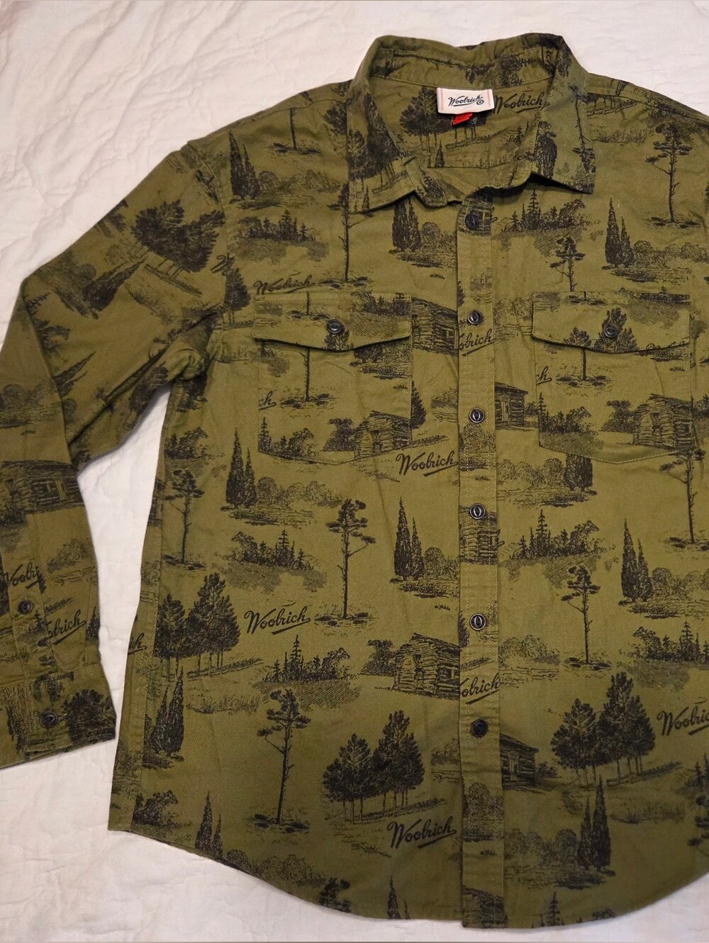 NW​OT Woolrich x Target Olive Green Cabin Forest Print Flannel Button Down Sz M